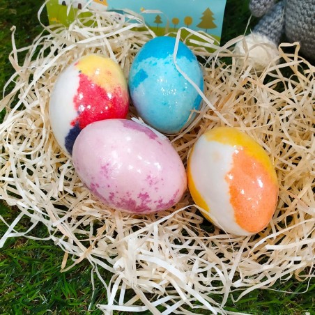 Huevos de baño efervescentes con divertidos aromas y colores