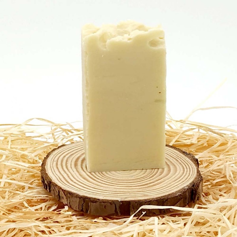 Jabón artesano elaborado con leche de cabra