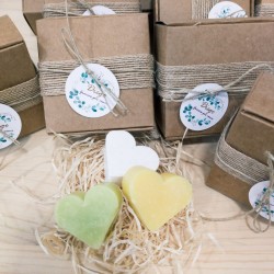 jabones aromáticos en caja kraf para regalar a tus invitados
