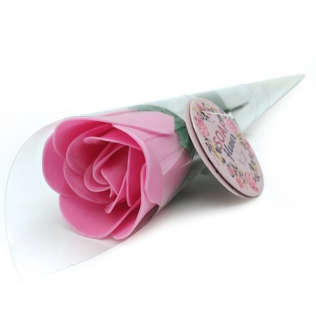 Rosas rosa con pétalos de jabón, un regalo para cualquier ocasión