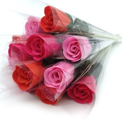 Ramo de flores para San Valentín con 12 rosas de jabón multicolor