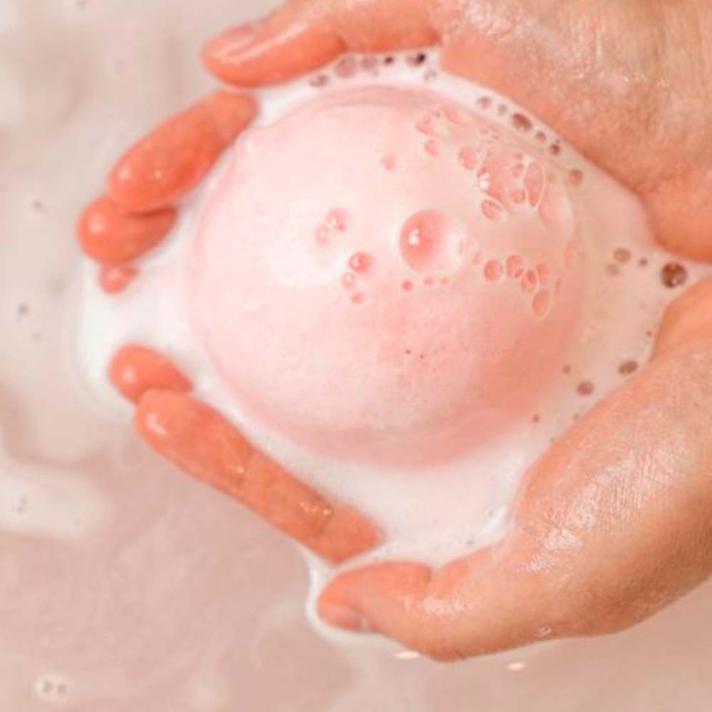Bomba de baño enriquecida con aceite de almendras dulces